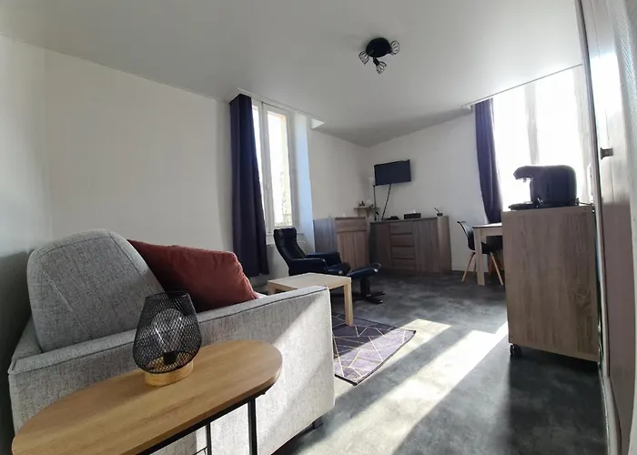 公寓 Elegant Classe 3 Etoiles 维泰勒